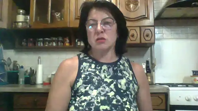Fiona06 online show from 05-19-26, 05:30