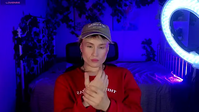 cumboydoll online show from 06-25-26, 08:35