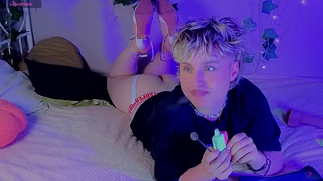 cumboydoll online show from 07-16-26, 09:10