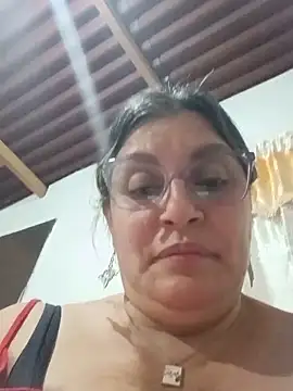 Snapshot of Carolina_crus_ chatting on 05-23-26, 02:39 Carolina crus online show from 05-23-26, 02:39