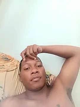 Snapshot of SANTI_BIGXXX chatting on 05-06-26, 10:37 SANTI BIGXXX online show from 05-06-26, 10:37
