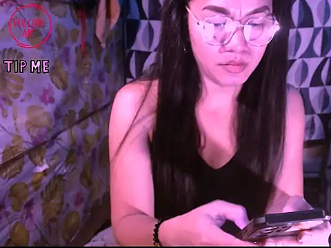 TSjuicyhotdrops online show from 10-17-25, 01:25