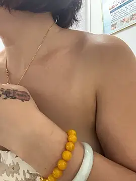 milkwine online show from 06-12-26, 03:11
