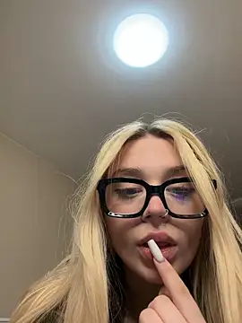 Alictris online show from 04-26-26, 02:26