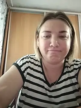 Snapshot of MiyaOlliver chatting on 06-09-26, 10:16 MiyaOlliver online show from 06-09-26, 10:16