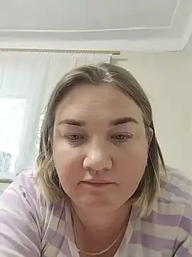 MiyaOlliver online show from 07-10-26, 03:14