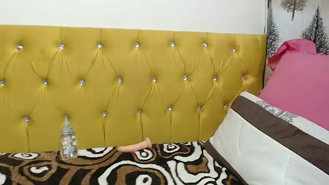 Snapshot of GlamGoddess91 chatting on 06-09-26, 12:55 GlamGoddess91 online show from 06-09-26, 12:55