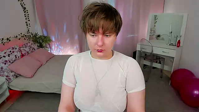 Snapshot of MelittaStorrie chatting on 05-07-26, 06:19 MelittaStorrie online show from 05-07-26, 06:19
