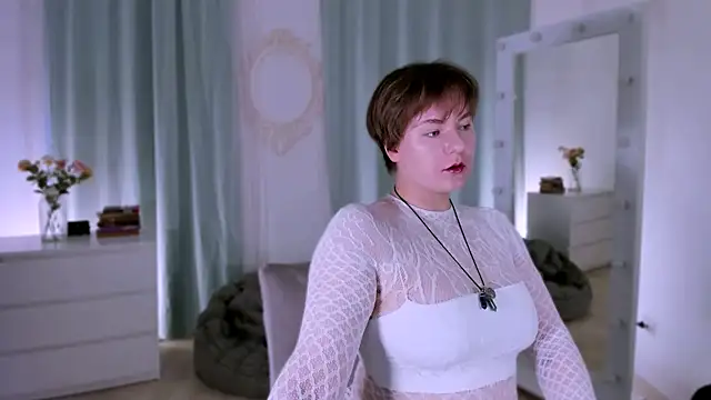 Snapshot of MelittaStorrie chatting on 05-14-26, 10:55 MelittaStorrie online show from 05-14-26, 10:55