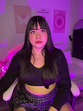iEmily  online show from 05-17-26, 01:25