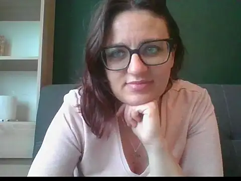 sensual paris online show from 05-21-26, 05:36