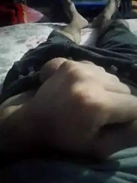 Snapshot of LAhWay25anS chatting on 05-29-26, 04:05 LAhWay25anS online show from 05-29-26, 04:05