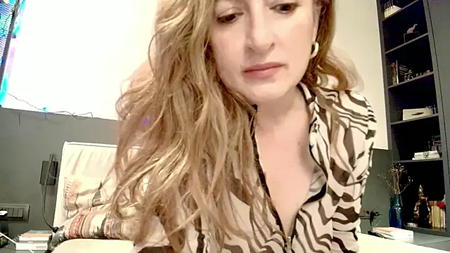 Peachy  online show from 05-18-26, 08:09