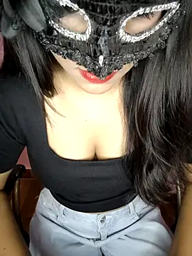 Snapshot of Razoee chatting on 05-18-26, 09:15 Razoee online show from 05-18-26, 09:15