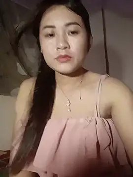Snapshot of Pivi12 chatting on 05-28-26, 02:14 Pivi12 online show from 05-28-26, 02:14