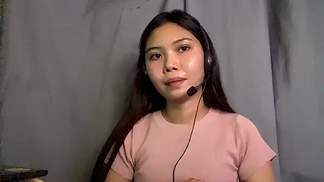 Snapshot of RegenaKhanponaphan chatting on 04-30-26, 08:20 RegenaKhanponaphan online show from 04-30-26, 08:20