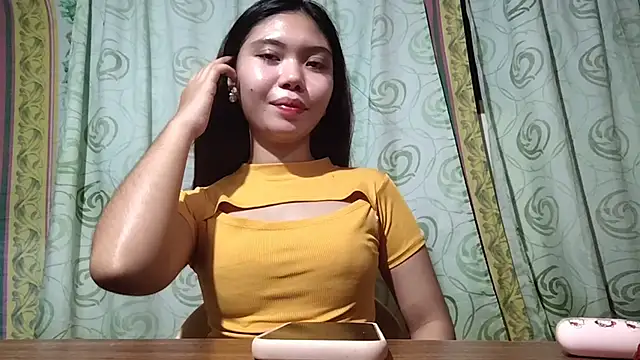 Snapshot of RegenaKhanponaphan chatting on 05-13-26, 01:25 RegenaKhanponaphan online show from 05-13-26, 01:25