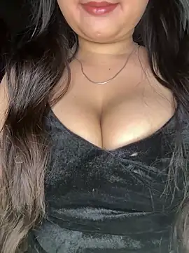 Snapshot of Naughty_pooja44 chatting on 05-15-26, 05:09 Naughty pooja44 online show from 05-15-26, 05:09