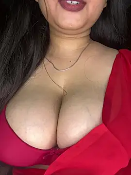 Snapshot of Naughty_pooja44 chatting on 05-27-26, 07:55 Naughty pooja44 online show from 05-27-26, 07:55