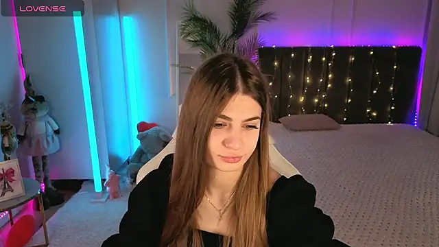 Snapshot of Dayana_Mood chatting on 05-21-26, 06:42 Dayana Mood online show from 05-21-26, 06:42