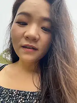 xiaochengzi505 online show from 05-12-26, 12:41