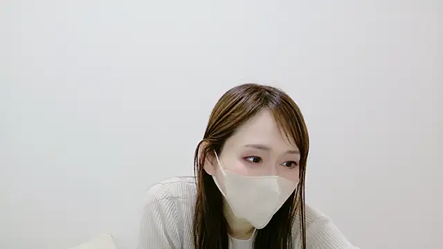 momoka  o0 online show from 05-26-26, 12:39