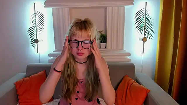 Ammelia Backerr online show from 04-30-26, 01:12