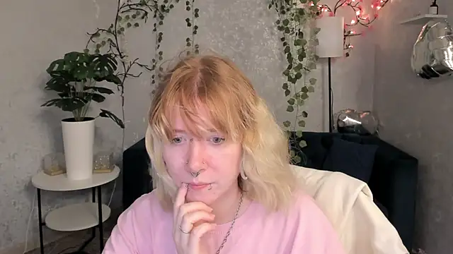 Elira Vane online show from 06-22-26, 03:25
