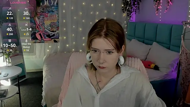 Elira Vane online show from 07-05-26, 03:02