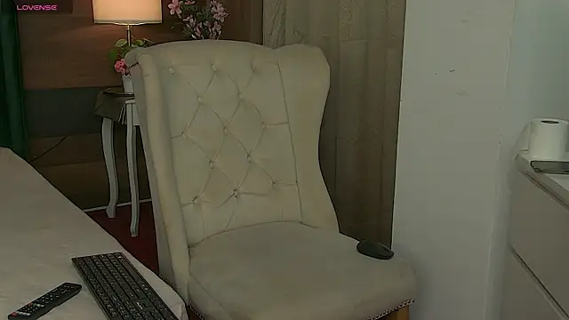 AlyceBeau online show from 06-05-26, 06:09