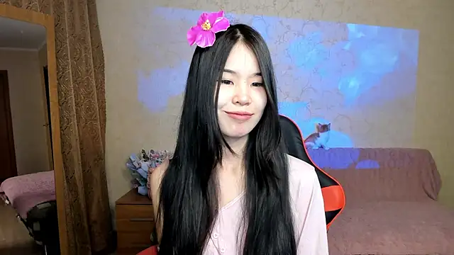 Akiba cute online show from 05-11-26, 06:05