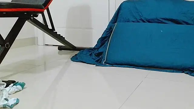 ShuaiCH online show from 05-13-26, 04:59