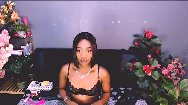 Snapshot of LolaSavageXO chatting on 05-22-26, 06:46 LolaSavageXO online show from 05-22-26, 06:46