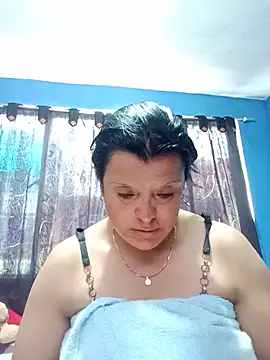 Snapshot of Samantha_Kieran chatting on 05-15-26, 03:19 Samantha Kieran online show from 05-15-26, 03:19