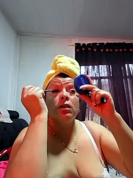 Snapshot of Samantha_Kieran chatting on 05-30-26, 04:26 Samantha Kieran online show from 05-30-26, 04:26