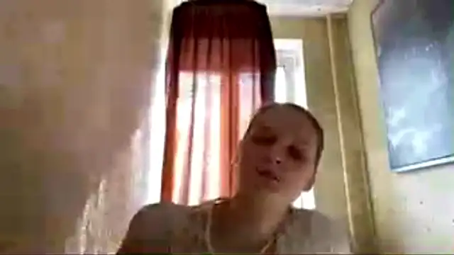 Snapshot of LongChillGerl chatting on 05-22-26, 01:28 LongChillGerl online show from 05-22-26, 01:28