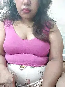 Snapshot of HD_Queen_69 chatting on 07-17-26, 04:12 HD Queen 69 online show from 07-17-26, 04:12