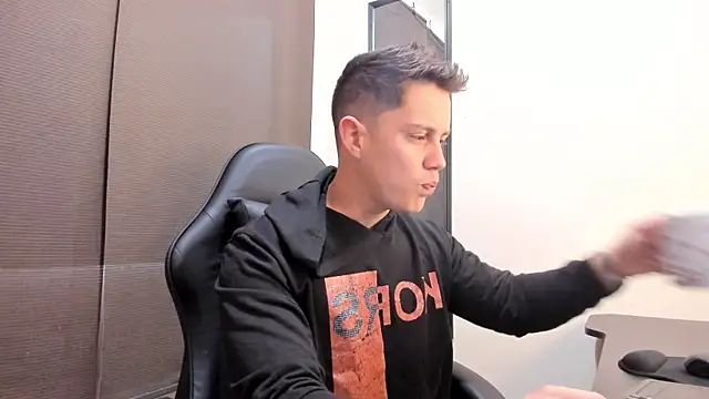 KendricTorres online show from 05-23-26, 01:15