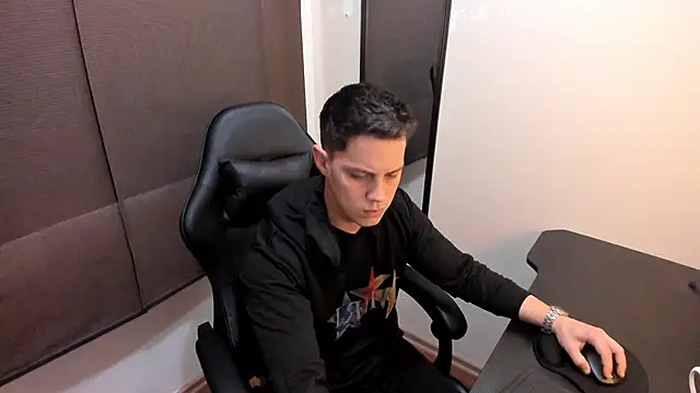 KendricTorres online show from 05-26-26, 01:29