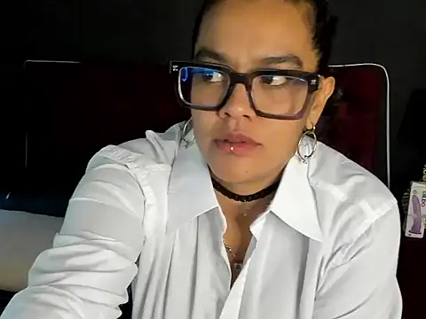 Snapshot of ZiaNoir_ chatting on 05-30-26, 08:39 ZiaNoir online show from 05-30-26, 08:39