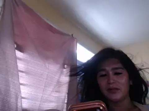 Snapshot of KylieXKendall chatting on 05-13-26, 03:59 KylieXKendall online show from 05-13-26, 03:59