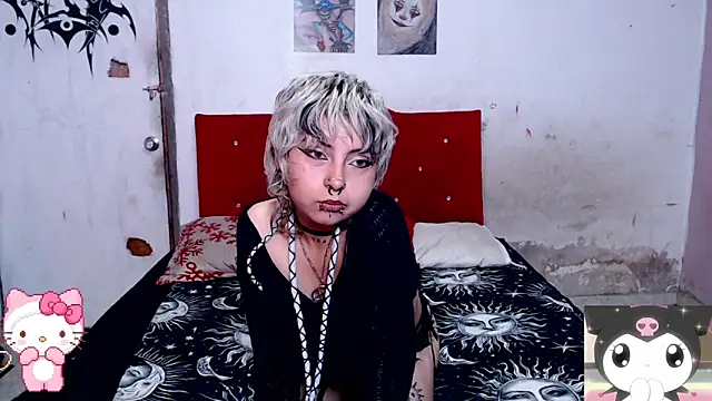 Cute Chrixxx online show from 05-13-26, 12:35