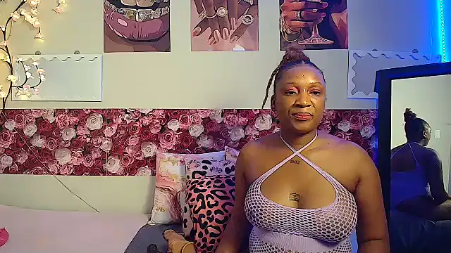 EnchantingLisa online show from 05-21-26, 06:37