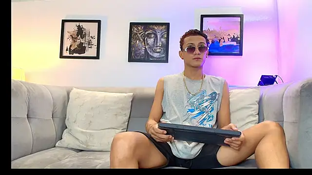 KING BOYS2026 online show from 06-17-26, 01:30