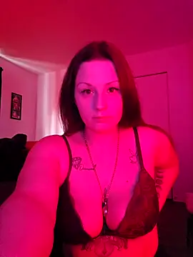 Snapshot of EmilyRay00 chatting on 06-23-26, 11:03 EmilyRay00 online show from 06-23-26, 11:03