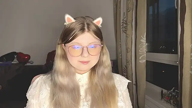 Snapshot of YukiBlush chatting on 05-30-26, 10:07 YukiBlush online show from 05-30-26, 10:07