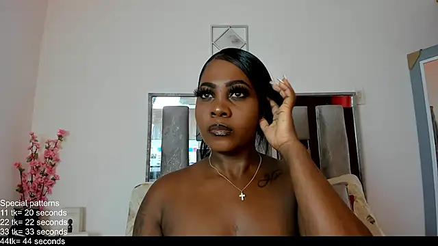 Snapshot of EmilyRooa1 chatting on 06-29-26, 12:27 EmilyRooa1 online show from 06-29-26, 12:27