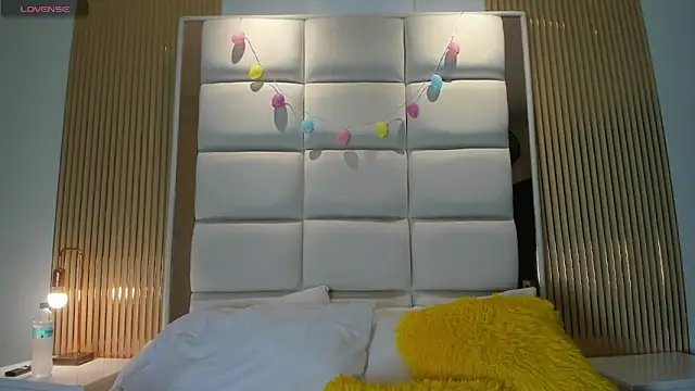 Snapshot of Megann_Rousee chatting on 05-08-26, 11:48 Megann Rousee online show from 05-08-26, 11:48
