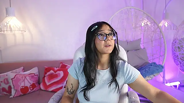 VioletJoness  online show from 06-16-26, 11:35
