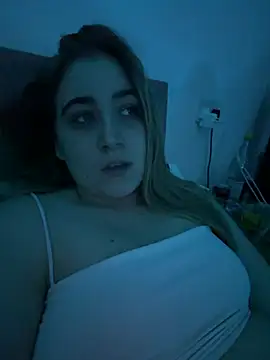Taylormillie471 online show from 05-18-26, 08:25